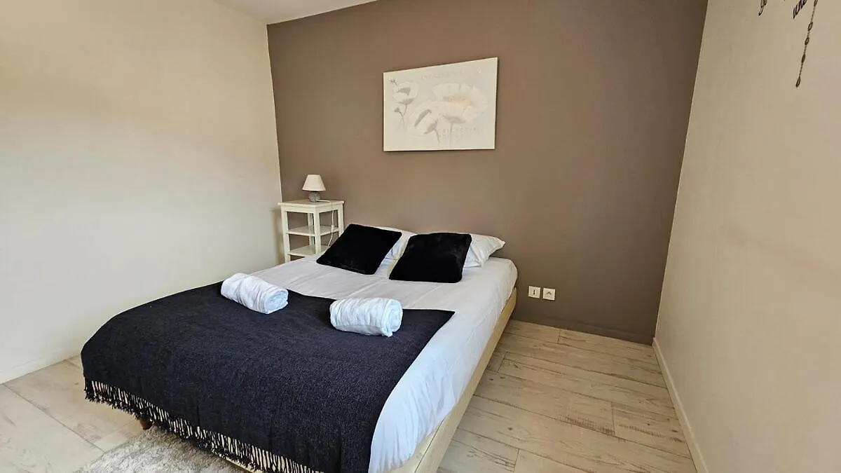 Francheville - Balcon - Parking - Wifi Vannes Apartamento
